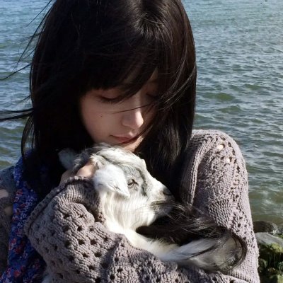 时装周T台实拍：天王之女学历造假，家长出面回应